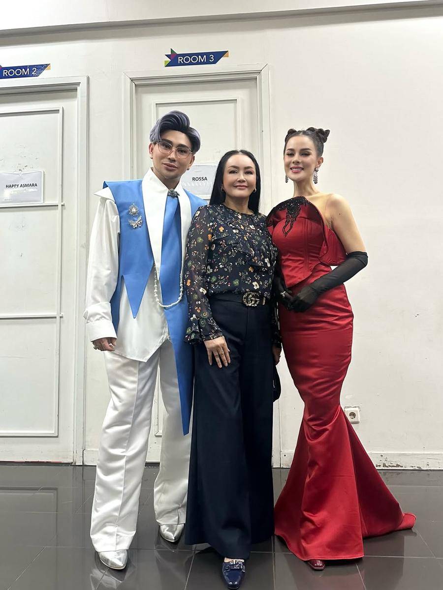 Semalam di 22nd Anniversary @insertlive #CARENDELANO #INSERT #TRANSTV.jpg