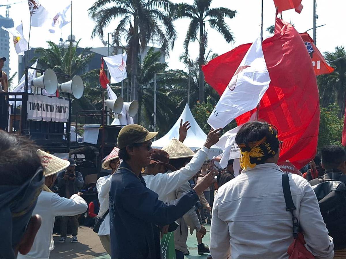 Demo petani dan buruh di DPR 