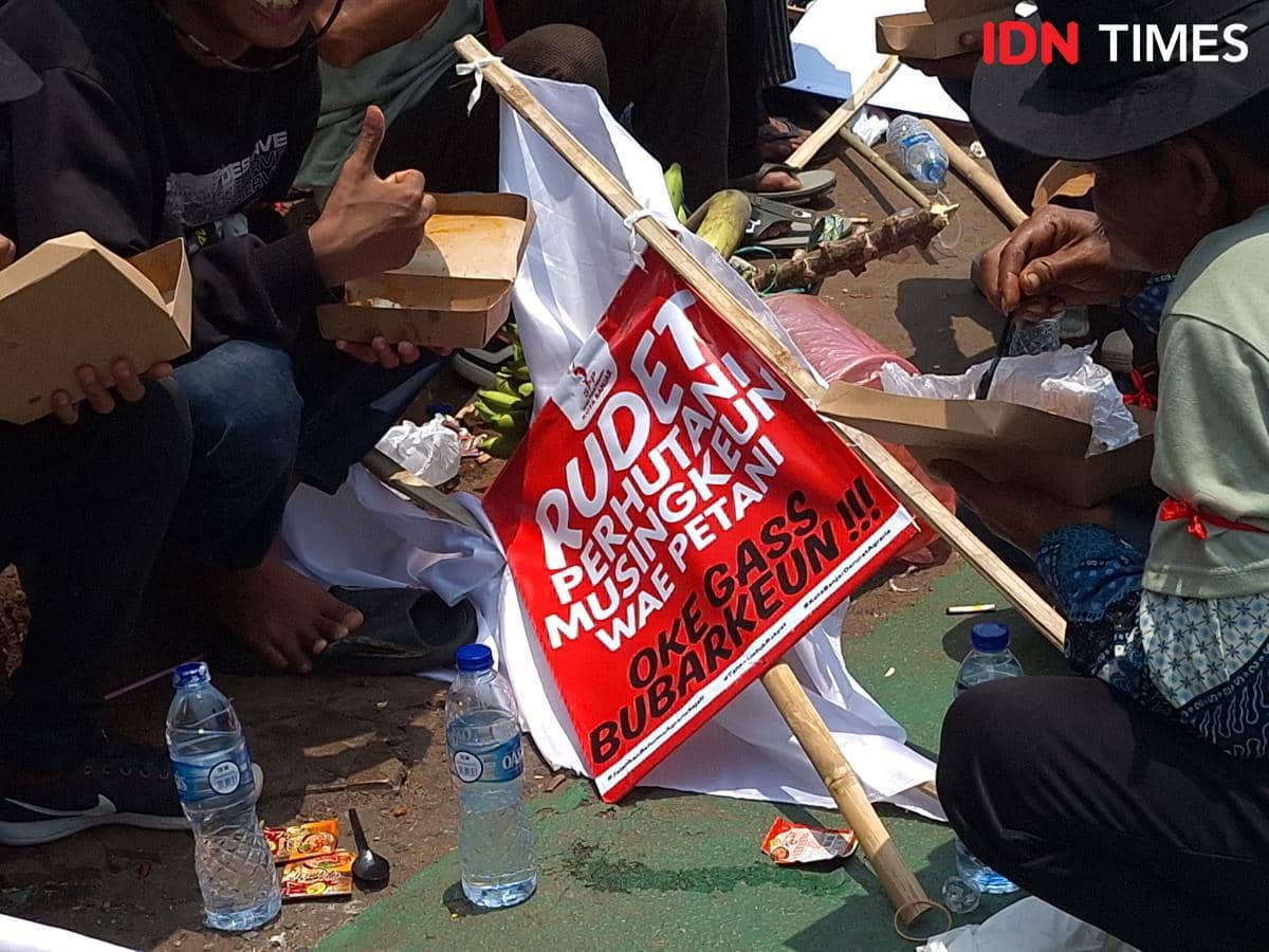 Demo buruh tani di kawasan DPR/MPR RI pada Rabu (24/9/2025). (IDN Times/Rachel Kathryn)