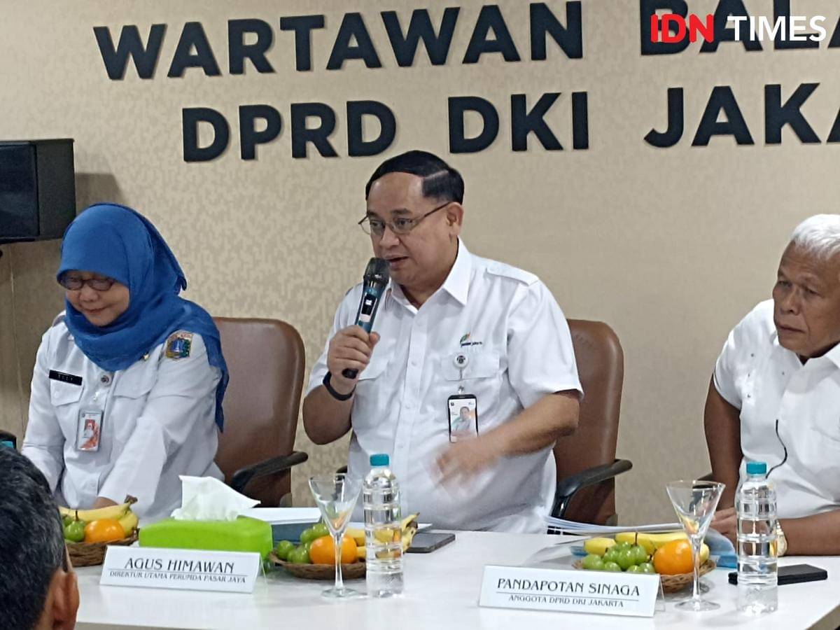 Direktur Utama Perumda Pasar Jaya, Agus Himawan, dalam diskusi Balkoters Talk bertajuk “Transformasi Pasar di Kota Jakarta Menuju Kota Global" di Balai Kota, Jakarta Pusat. (IDN Times Dini Suciatiningrum)