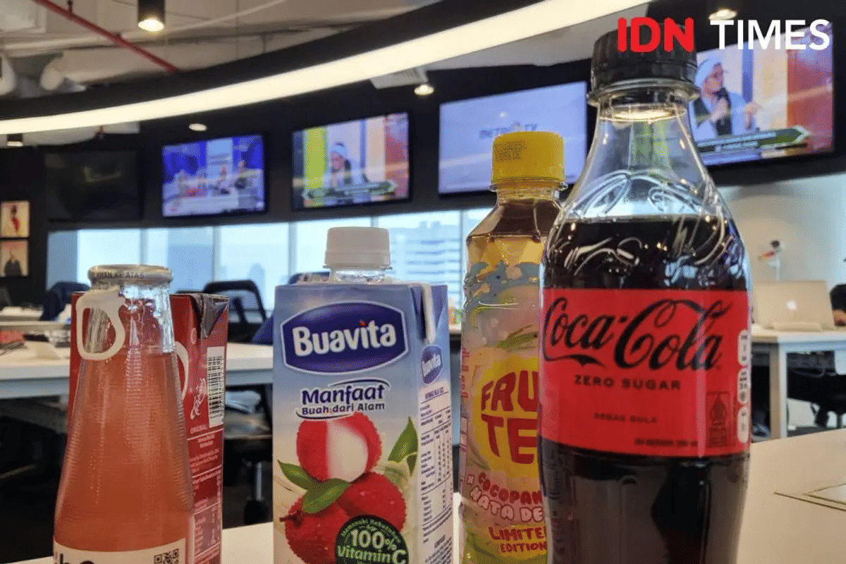 Aneka minuman berpemanis dalam kemasan.