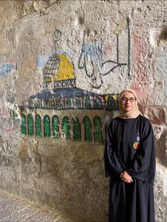Shahnaz Haque di Masjid Al-Aqsa