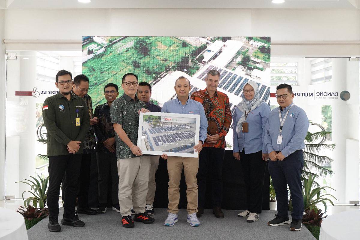 Peresmian Pembangkit Listrik Tenaga Surya (PLTS) Atap di Pabrik Sarihusada, Prambanan, Klaten, Jawa Tengah. (Dok. Istimewa)