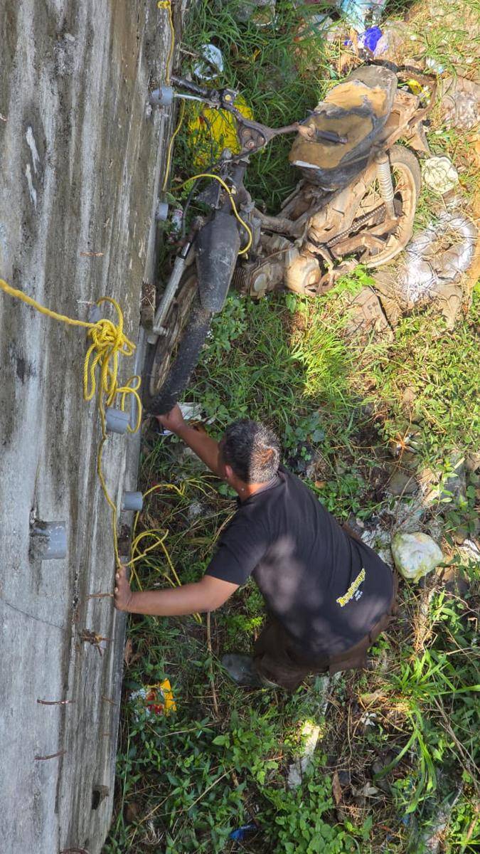 Evakuasi kendaraan korban kecelakaan di Desa Wiyurejo, Kecamatan Pujon, Kabupaten Malang. (Dok. Humas Polres Batu)