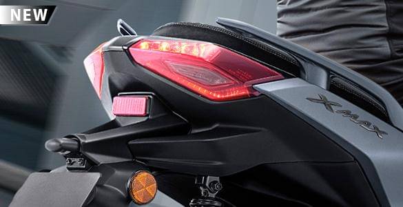 desain lampu belakang Yamaha XMAX (yamaha-motor.co.id)