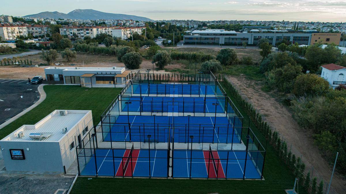 ilustrasi lapangan padel (unsplash.com/P-squared Padel)