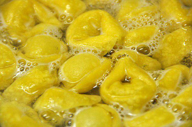 ilustrasi rebus tortellini (commons.wikimedia.org/cyclonebill)