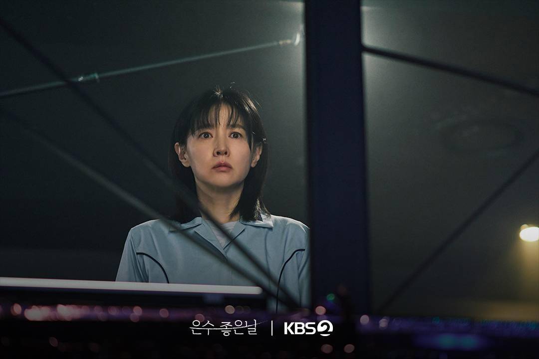 cuplikan drama Korea Walking on Thin Ice 