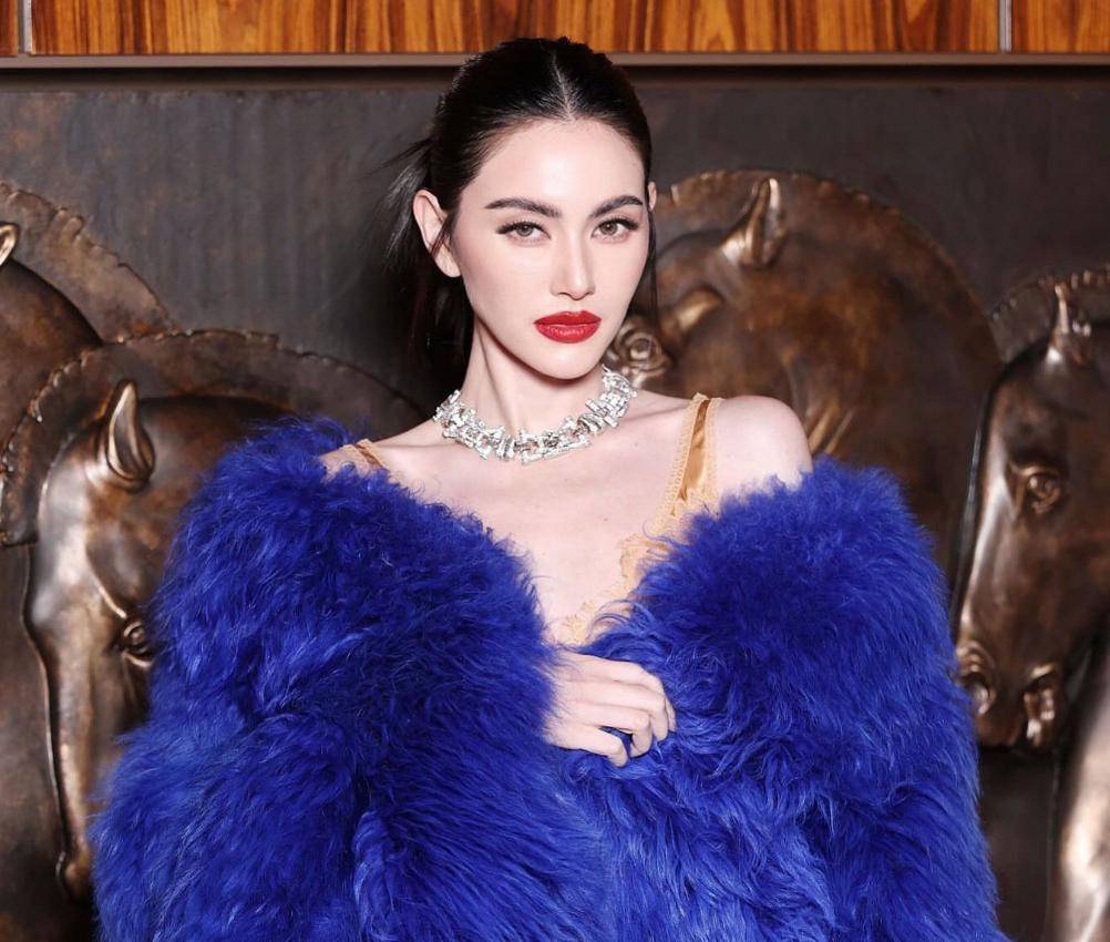 potret Davika Hoorne di Gucci SS26 Milan Fashion Week