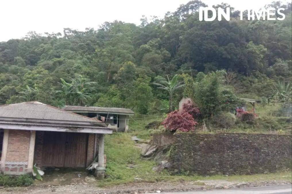Jalur menuju Gunung Sibayak (IDN Times/Indah Permata Sari)
