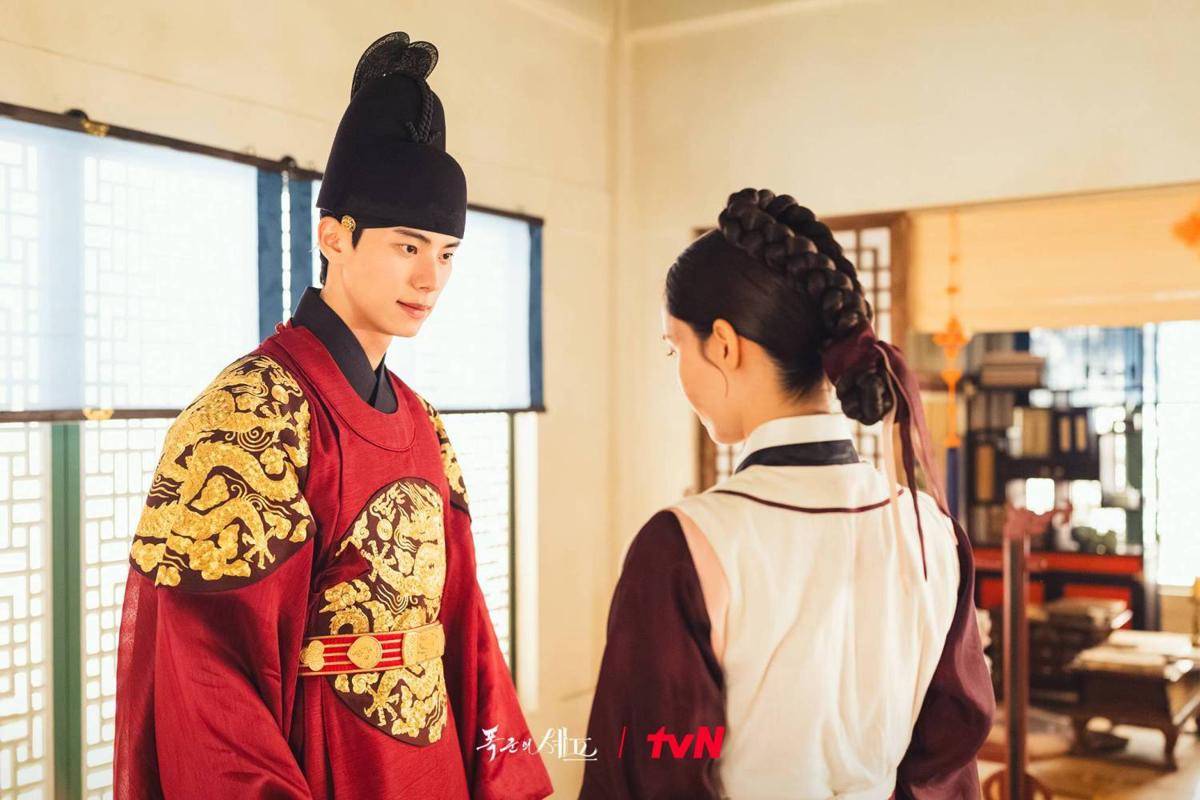Cuplikan drama Korea Bon Appetit, Your Majesty (dok. tvN/Bon Appetit, Your Majesty)
