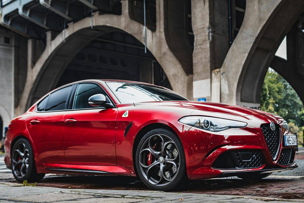Alfa Romeo. (unsplash.com/luki90pl)