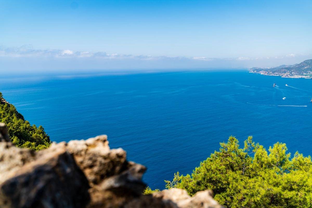 pemandangan Laut Aegea dari Anatolia