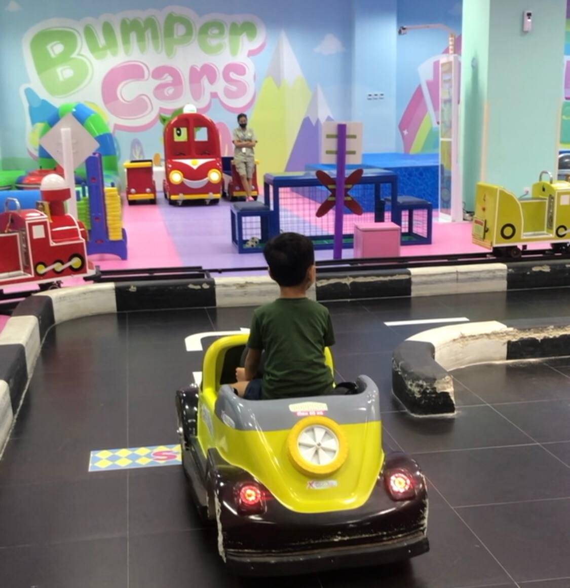 Cocoland Playground dan Bombom Car Favorit di Jogja City Mall (Dok. Pribadi/Dita R)