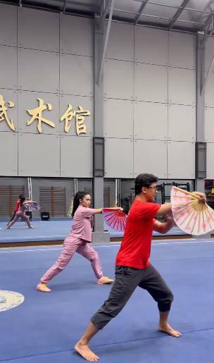 Kris Dayanti intensif latihan wushu