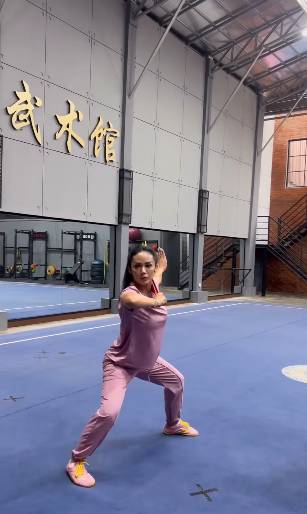 Kris Dayanti intensif latihan wushu