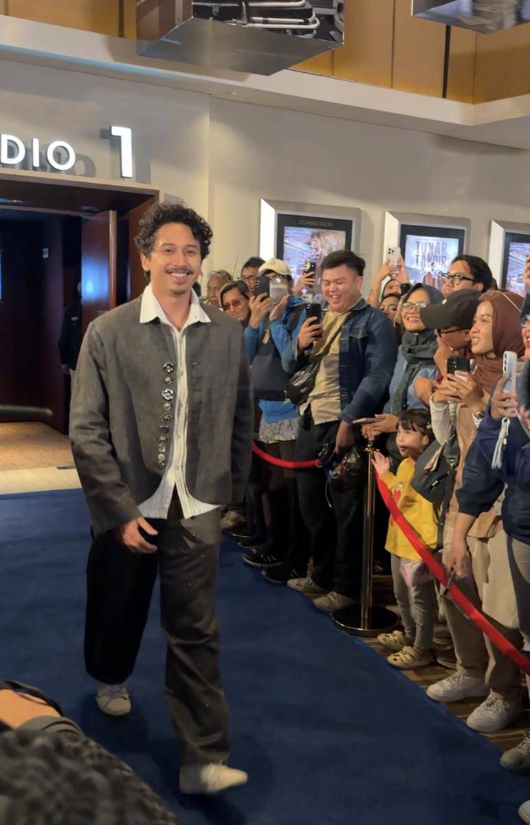 Roy Sungkono di Blue Carpet Tukar Takdir pada Kamis (25/9/2025)