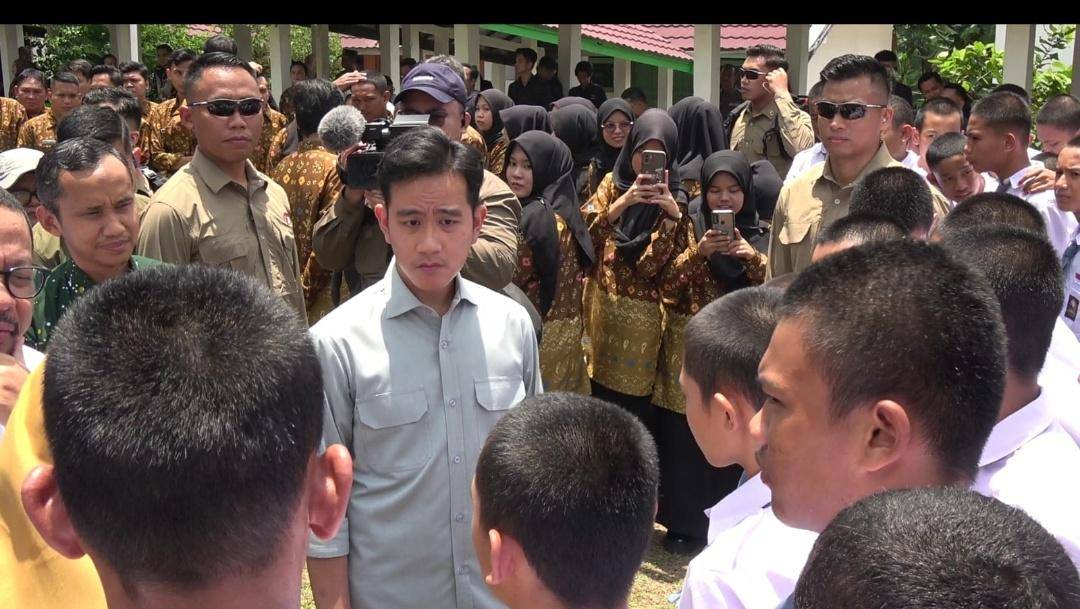 Gibran Rakabuming di SRMA 7 Palembang (IDN Times/Feny Maulia Agustin)