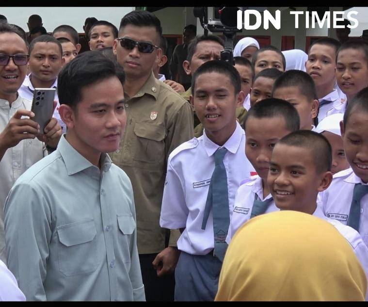 Gibran Rakabuming di SRMA 7 Palembang (IDN Times/Feny Maulia Agustin)