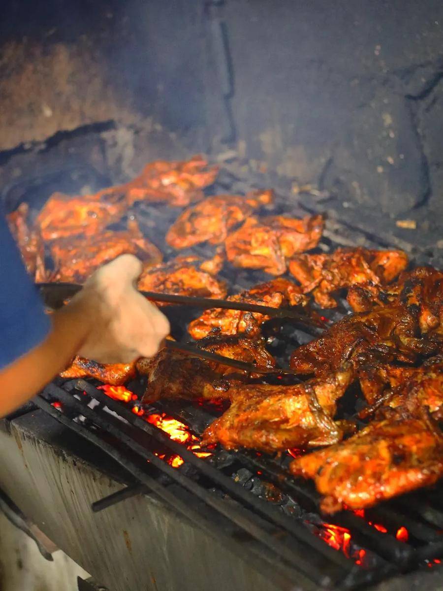 Potret masakan khas Lombok di Bale Lombok, Jakarta Pusat 