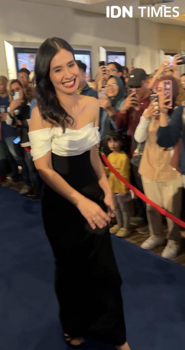 Marsha Timothy di Blue Carpet Tukar Takdir pada Kamis (25/9/2025)
