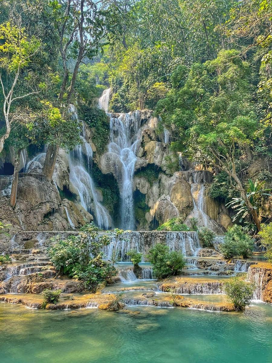Foto ilustratif air terjun lembah di hutan tropis (Pixabay.com)
