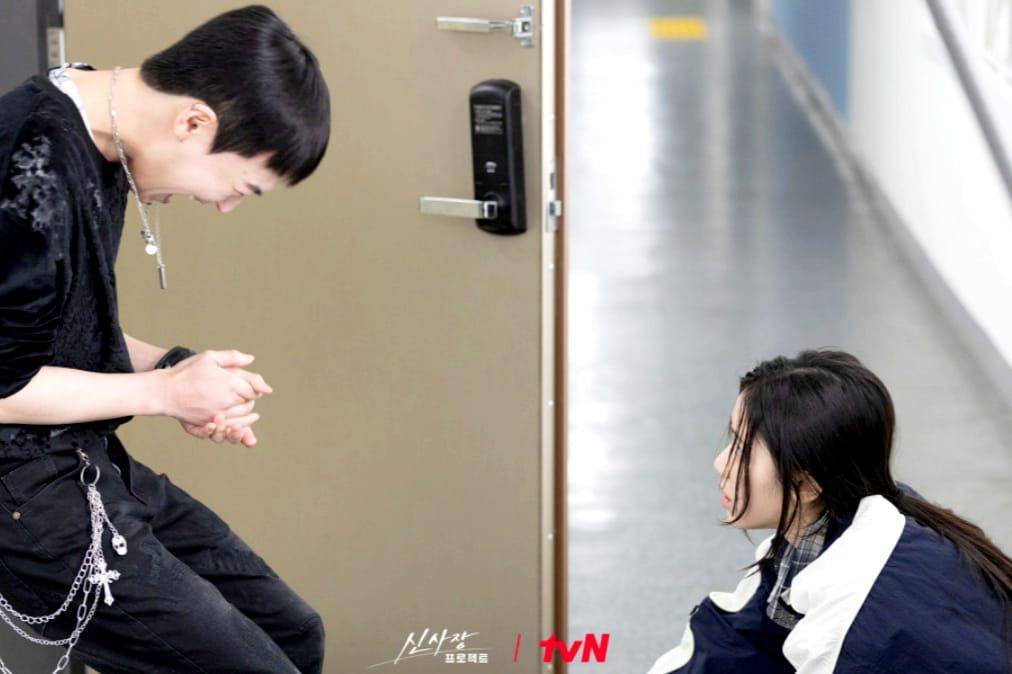still cut drama Shin's Project (dok.TvN/Shin's Project)