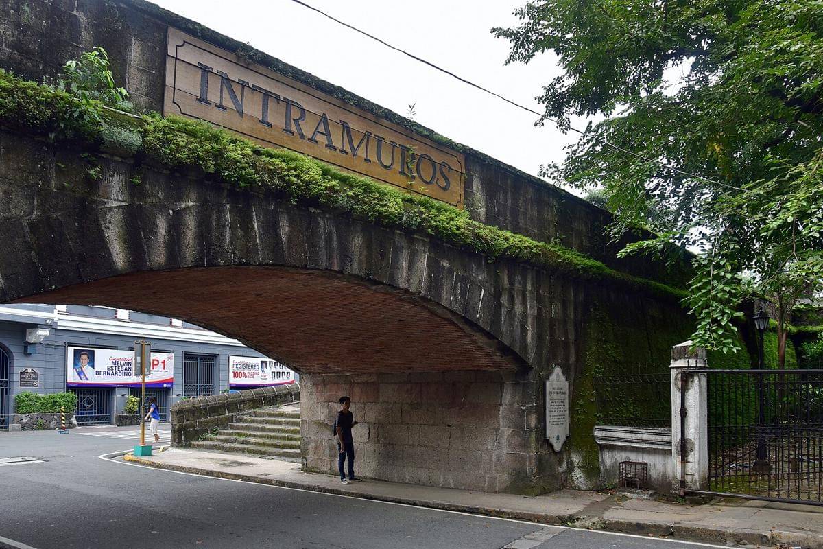 Intramuros 