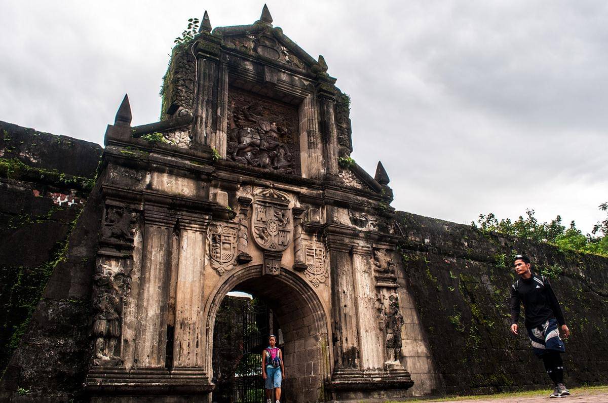 Intramuros 