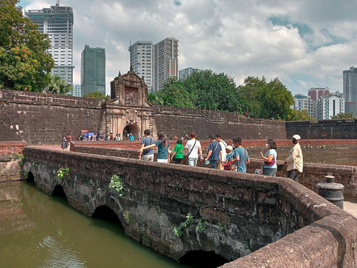 Intramuros 