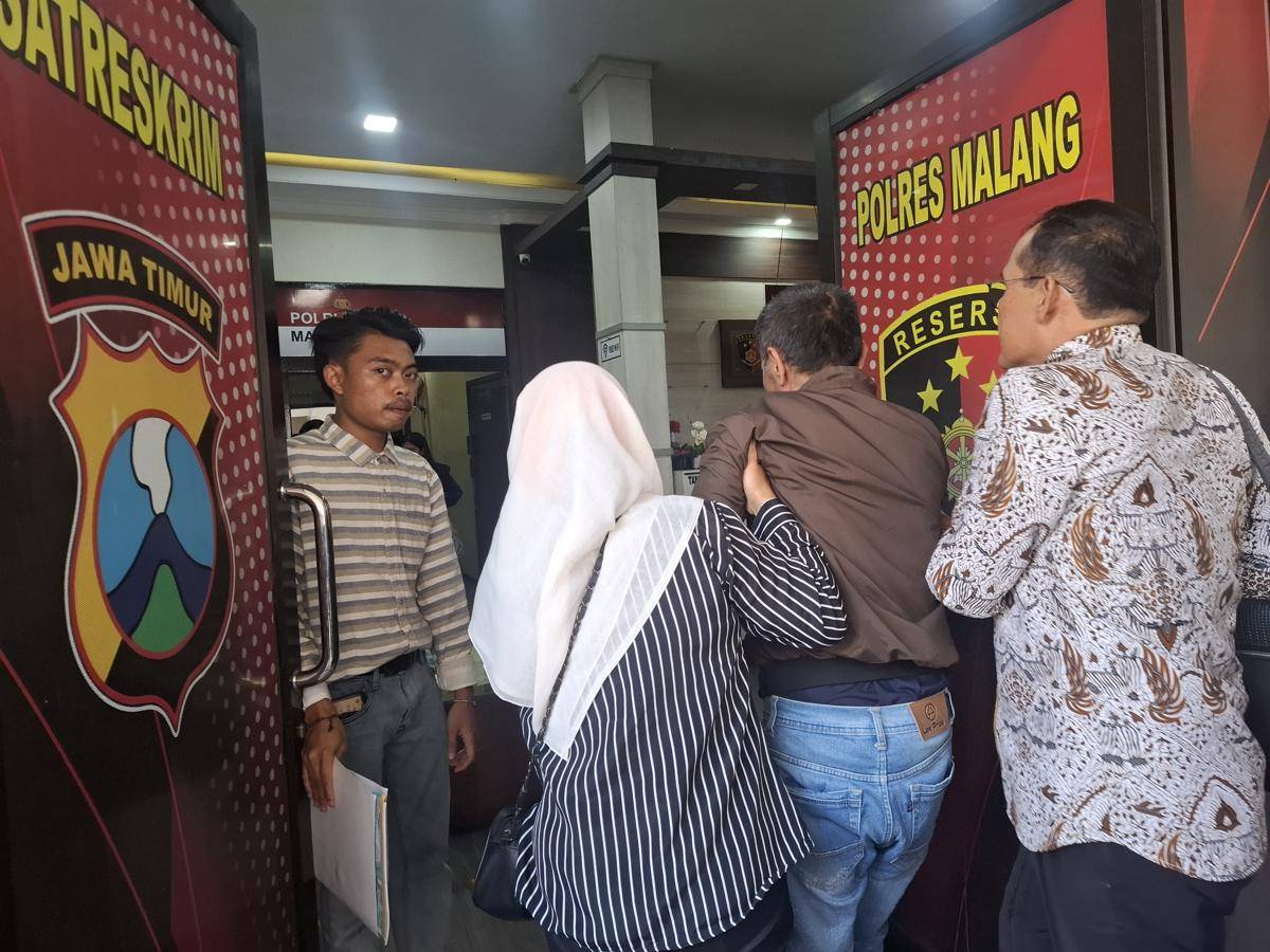 Yulianto saat melapor ke Satreskrim Polres Malang. (IDN Times/Rizal Adhi Pratama)