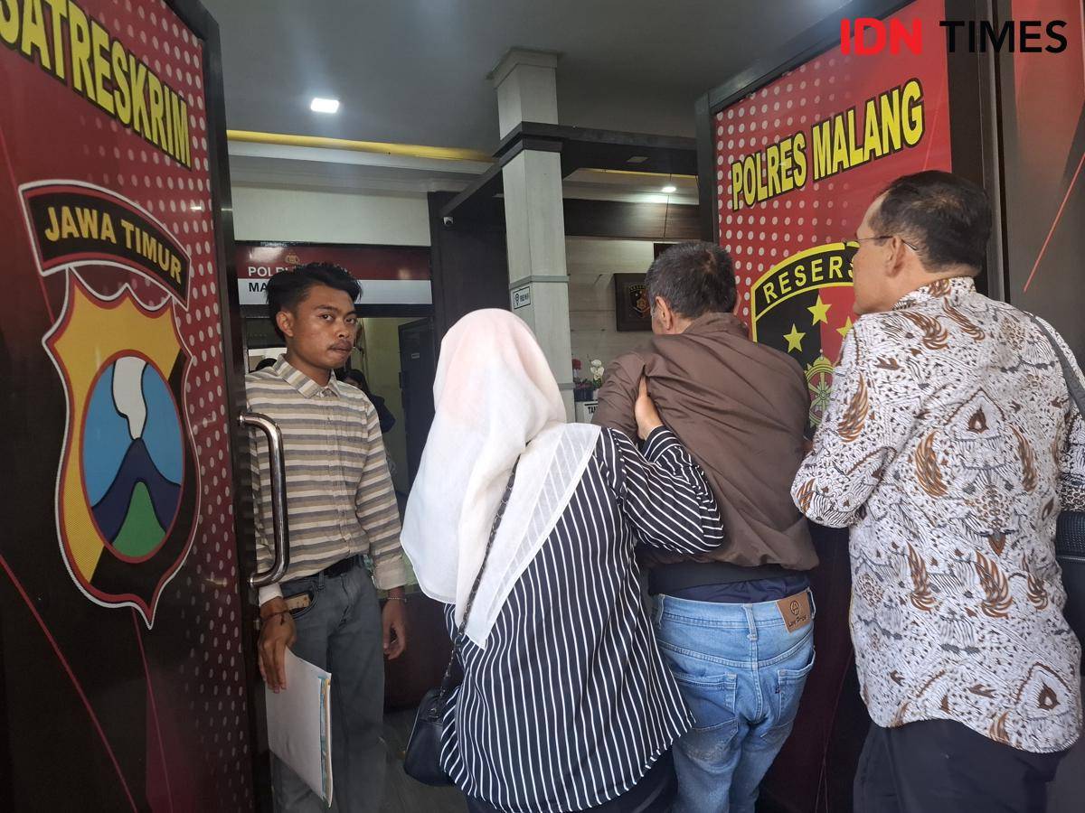 Yulianto saat melapor ke Satreskrim Polres Malang. (IDN Times/Rizal Adhi Pratama)