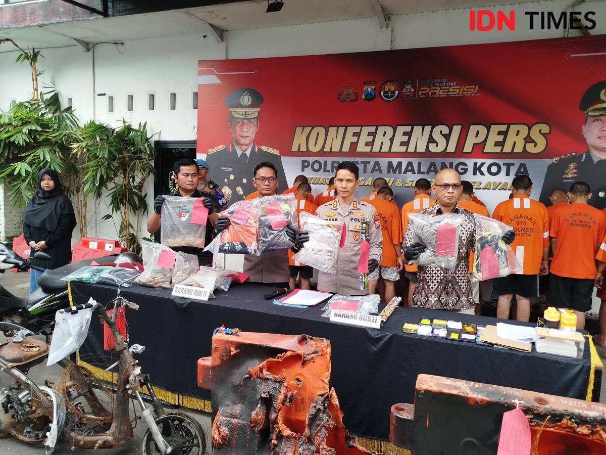 Konferensi pers kasus kerusuhan demo ojol di Malang. (IDN Times/Rizal Adhi Pratama)