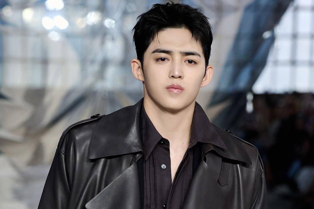 potret S.Coups SEVENTEEN debut jadi model runway BOSS (instagram.com/boss)