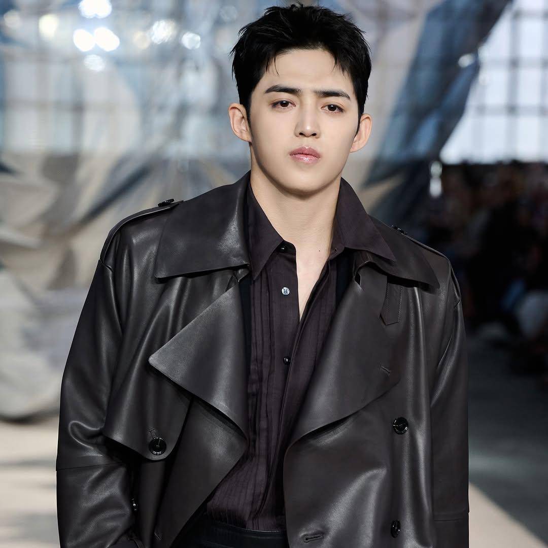 potret S.Coups SEVENTEEN debut jadi model runway BOSS (instagram.com/boss)