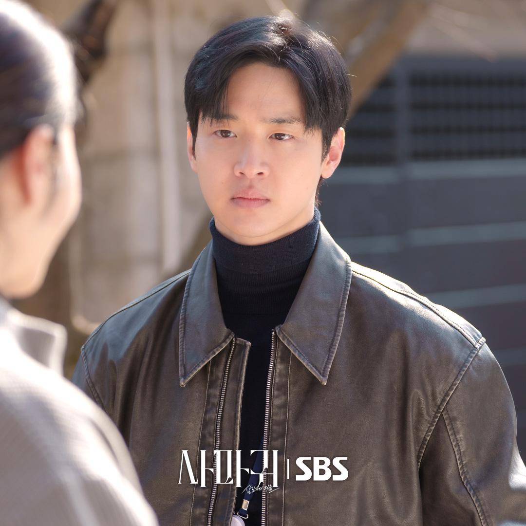 Jang Dong Yoon di Queen Mantis (dok. SBS/Queen Mantis)