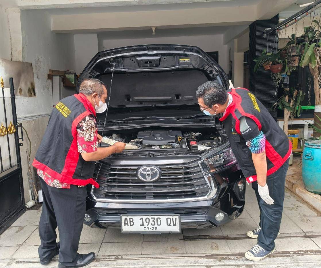 Penyidik Kejati DIY geledah rumah ESP, tersangka dugaan kasus korupsi pengadaan bandwidth dan sewa colocation DRC
