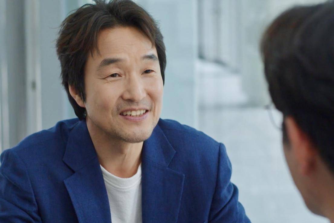 Mr. Shin (Han Suk Kyu) dalam drakor Shin's Project (dok. VIU/Shin's Project) 