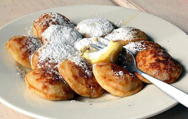 ilustrasi poffertjes (commons.wikimedia.org/Illustratedjc)