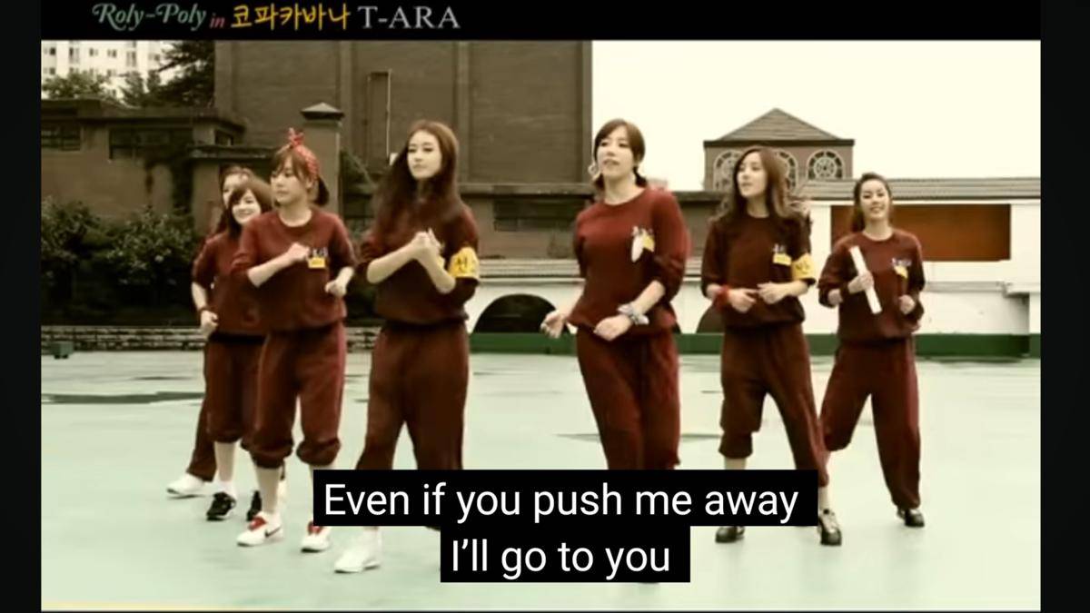 cuplikan MV "Roly Poly" (youtube.com/1theK (원더케이))