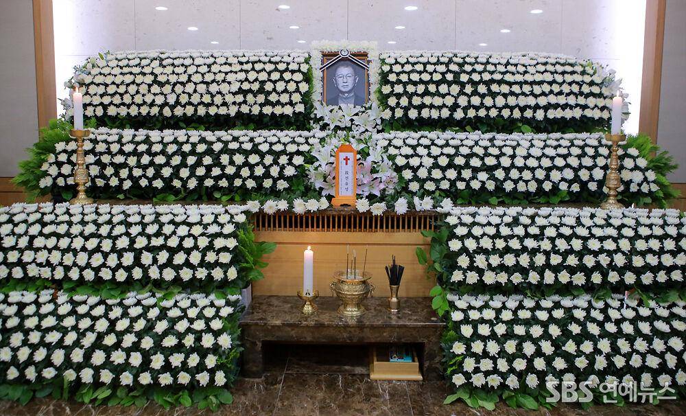 Rumah Duka Mendiang Jeon Yoo Sung