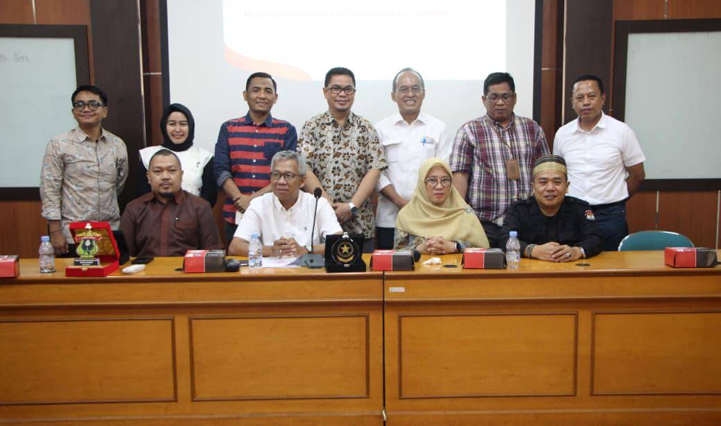 Kegiatan Penyerapan Pandangan mengenai isu Revisi Undang-undang Pemilu untuk Masa Depan Pemilu dan Demokrasi di Indonesia, di Ruang Rapat Senat, Fakultas Ilmu Sosial dan Ilmu Politik Universitas Hasanuddin, Makassar, pada Jumat (26/09/2025). (Dok. Istimewa)