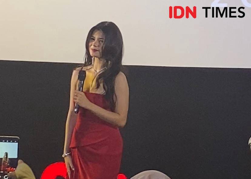 potret Maria Theodore di press conference Jalinan Terlarang di XXI Senayan City, Kamis (25/9/2025) (dok. IDN Times/Rani Asnurida) 