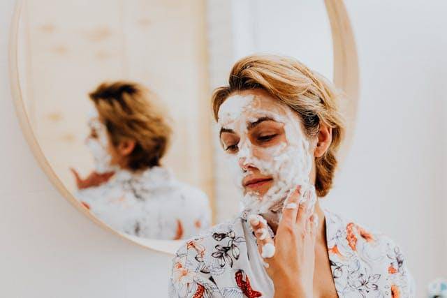 Ilustrasi cuci muka (Pexels.com/Photo By: Kaboompics.com)