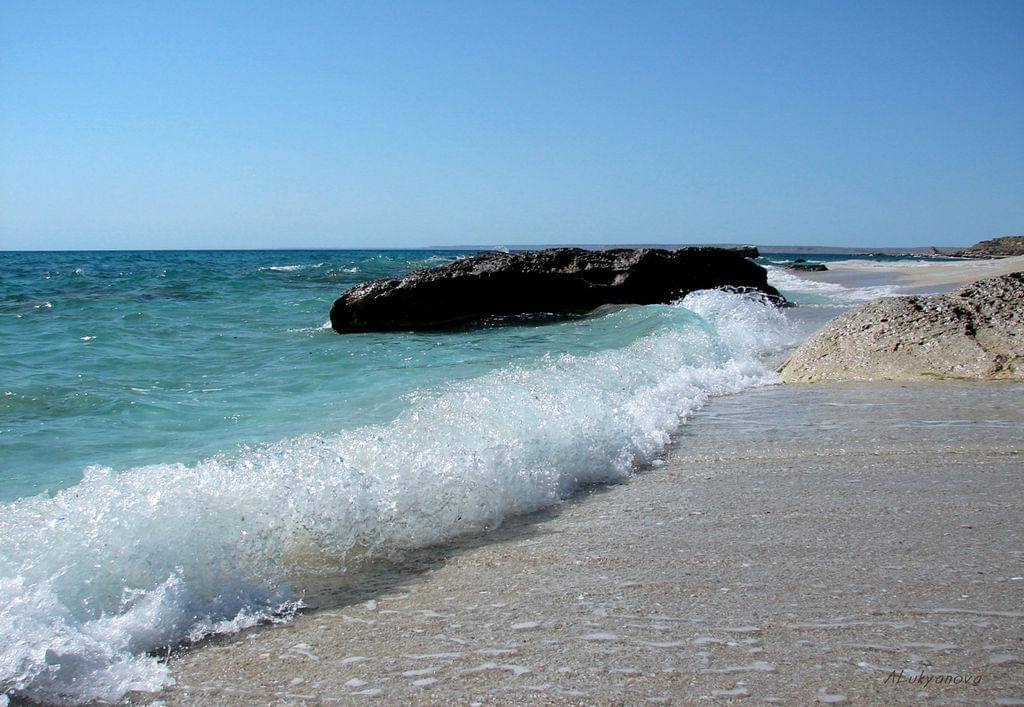 pemandangan Laut Kaspia dari Kazakhstan