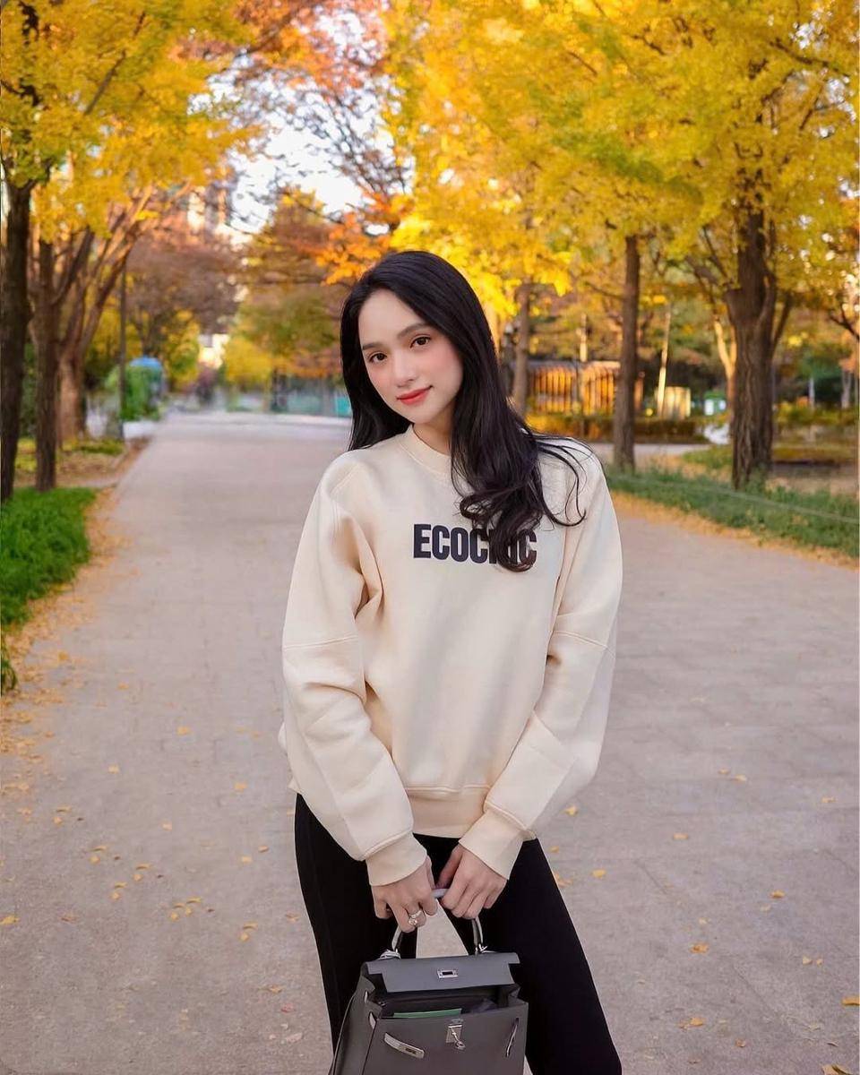 Potret Miss Universe Vietnam 2025 Nguyen Huang Giang (Instagram.com/huoggiangggg)
