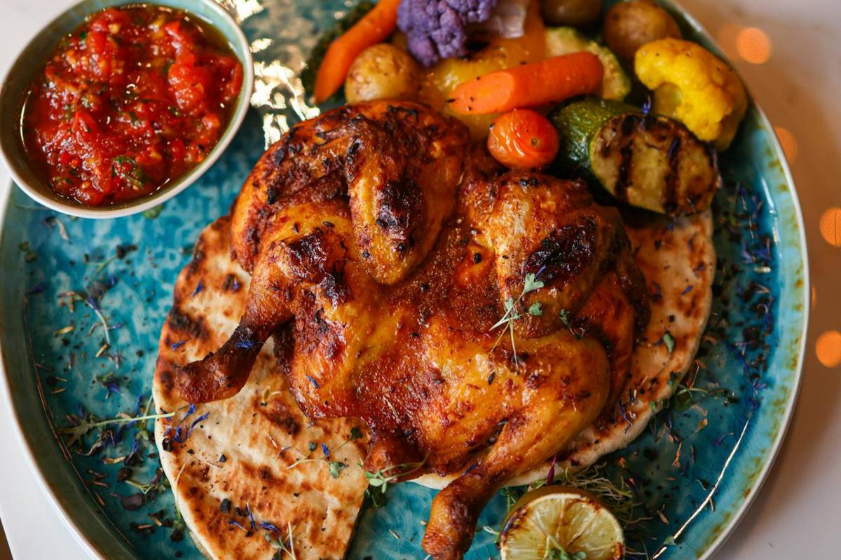 ilustrasi ayam panggang cornish (pexels.com/Jonathan  Reynaga)