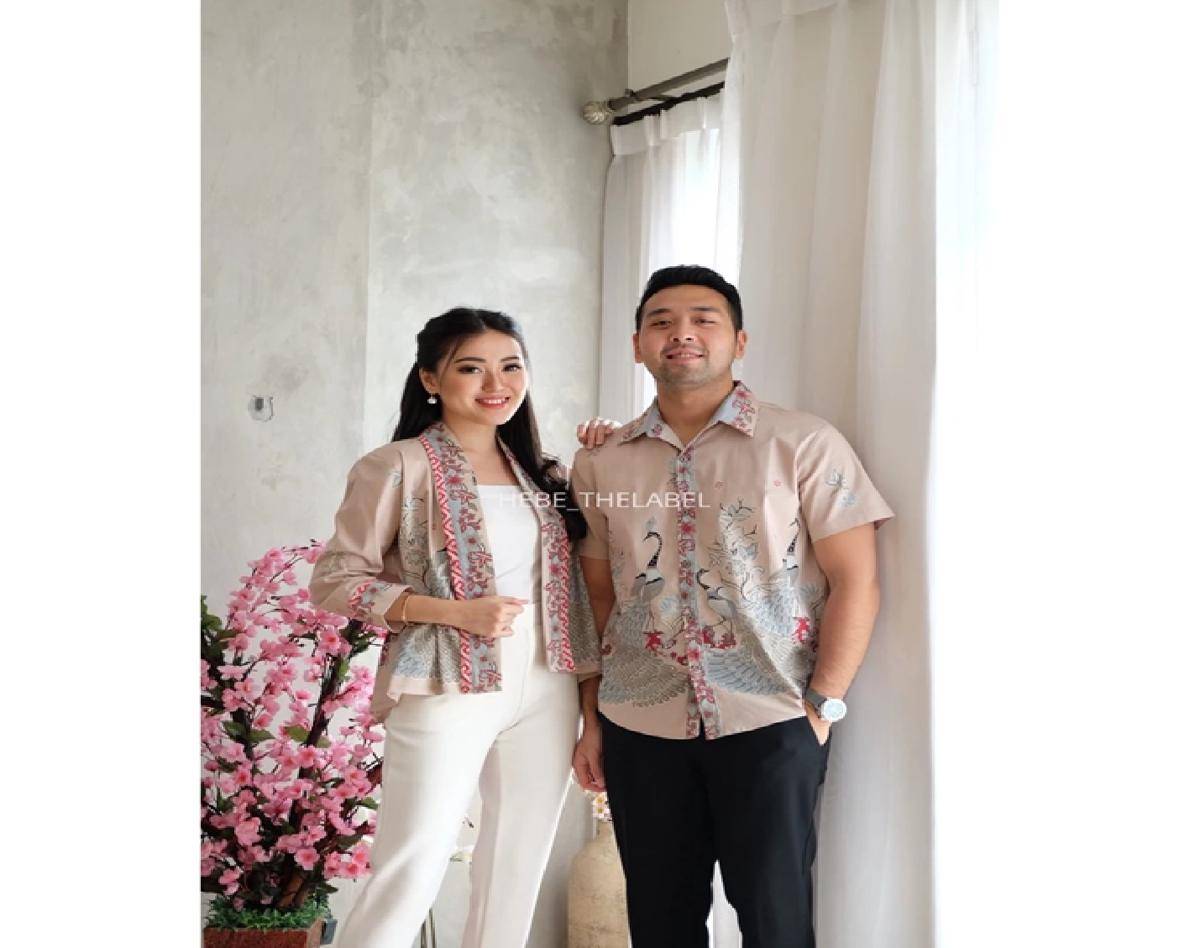 HEBE Min Batik Cheongsam Couple (shopee.co.id/hebethelabel)