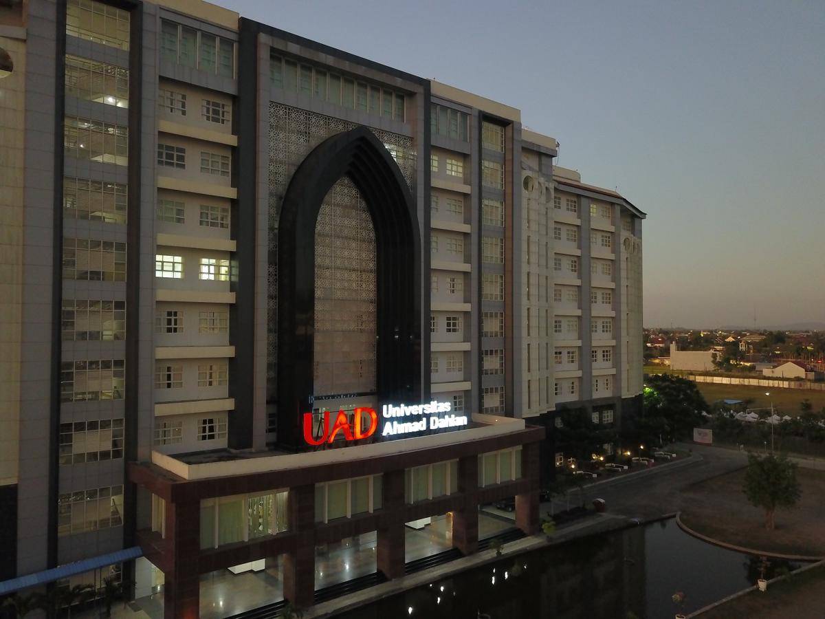 Gedung-Kampus-4-Universitas-Ahmad-Dahlan-UAD-Dok.-Humas-dan-Protokol-UAD-1.jpg