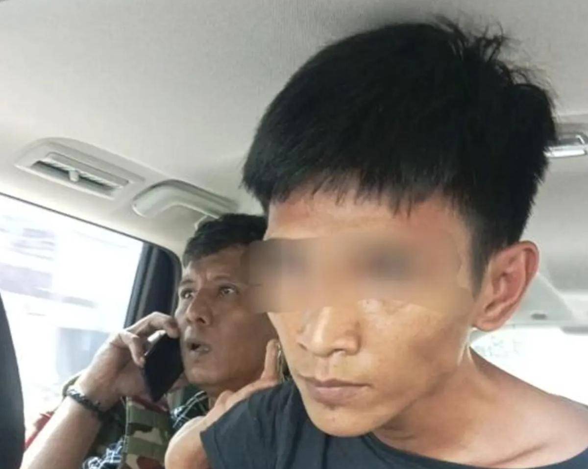 Praka ST, saat diamankan usai melepaskan tembakan menggunakan senjata api laras panjang, Kamis (25/9/2025). 